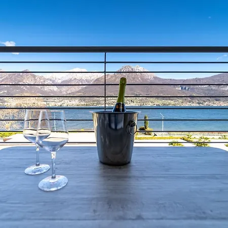 Apartment Mughetto Oliveto Lario